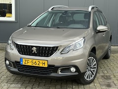 Peugeot 2008 - 1.2 PureTech Allure/Camera/Navi/Nieuwe Apk