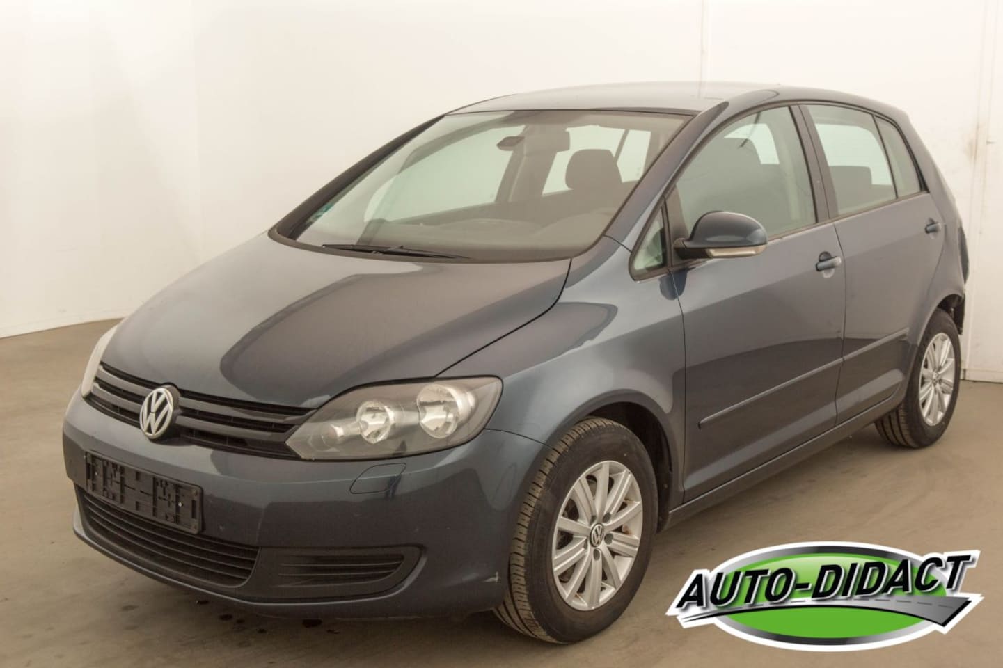 Volkswagen Golf Plus - 1.6 TDI Automaat - AutoWereld.nl