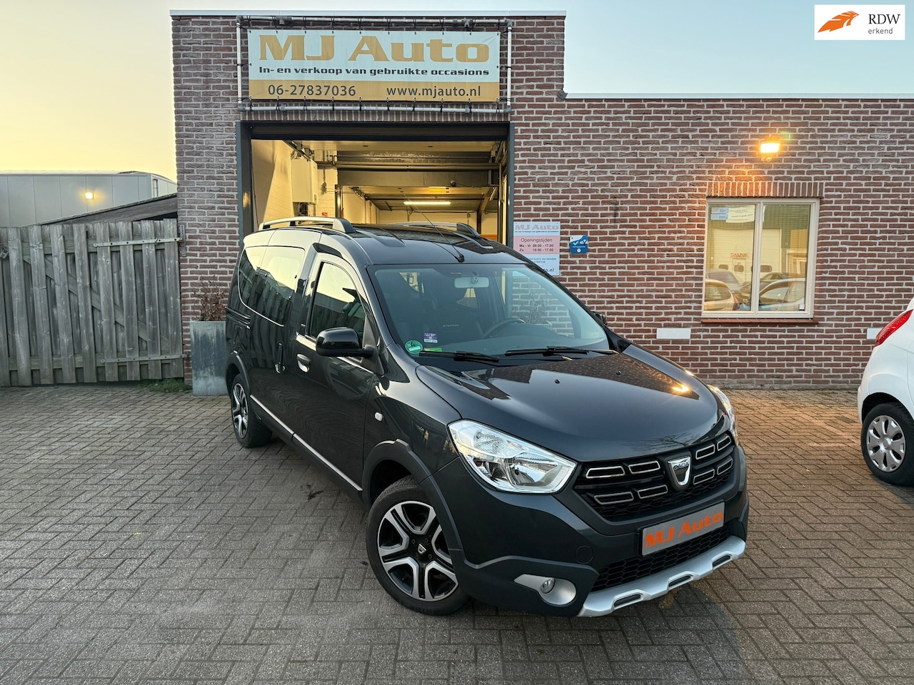 Dacia Dokker - 1.2 TCe S&S Série Limitée Stepway WORD VERWACHT - AutoWereld.nl