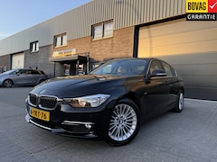 BMW 3-serie - 320i Business | 1E EIGENAAR | 12MND GARANTIE | AUTOMAAT | NAVI | CRUISE | LEER | LMV |