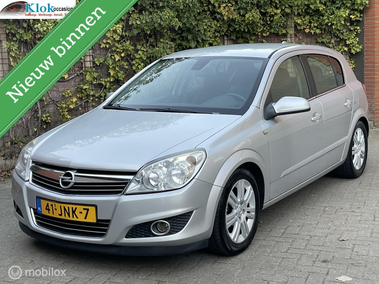 Opel Astra - 1.6 Cosmo Navi Clima Cruise Trekhaak ParkSensoren - AutoWereld.nl