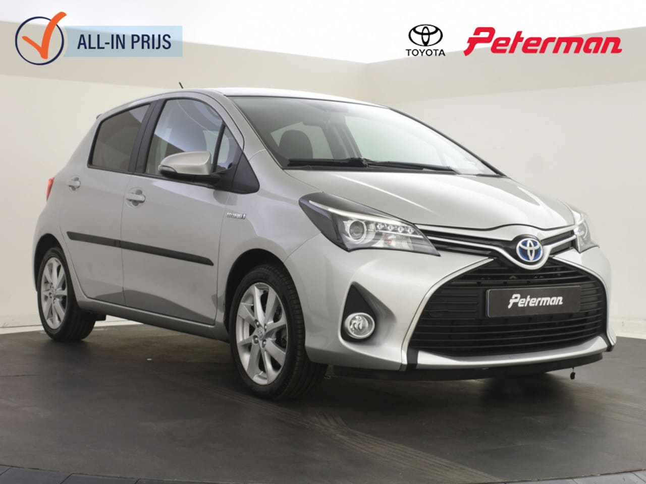 Toyota Yaris - 1.5 Full Hybrid Dynamic | Navigatie | Keyless | Camera - AutoWereld.nl