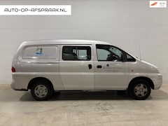 Hyundai H 200 - 2.5 DC lang 6 seater AUTOMAAT Trekhaak APK