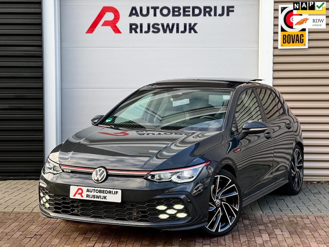 Volkswagen Golf - 2.0 TSI GTI Pano/H&K/Matrix - AutoWereld.nl