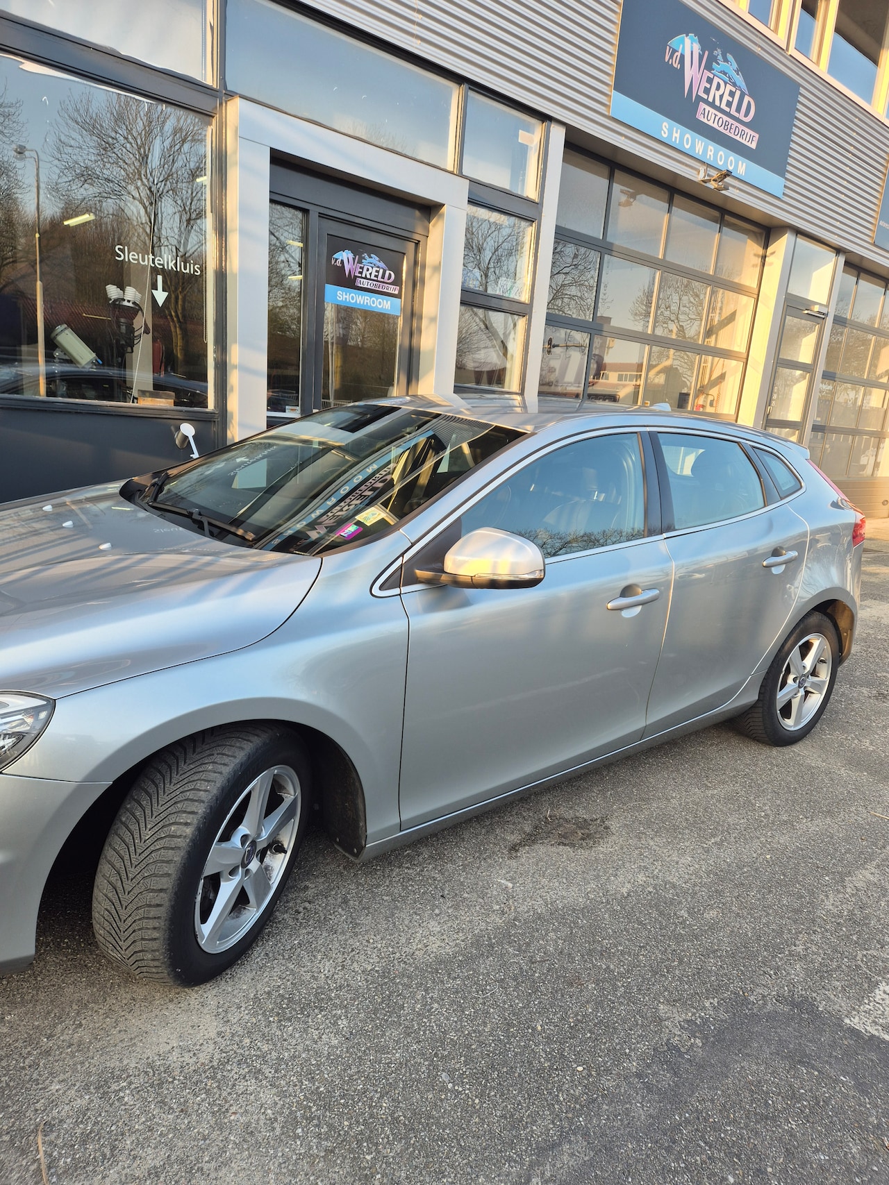 Volvo V40 - 2.0 D2 R-Design Business - AutoWereld.nl