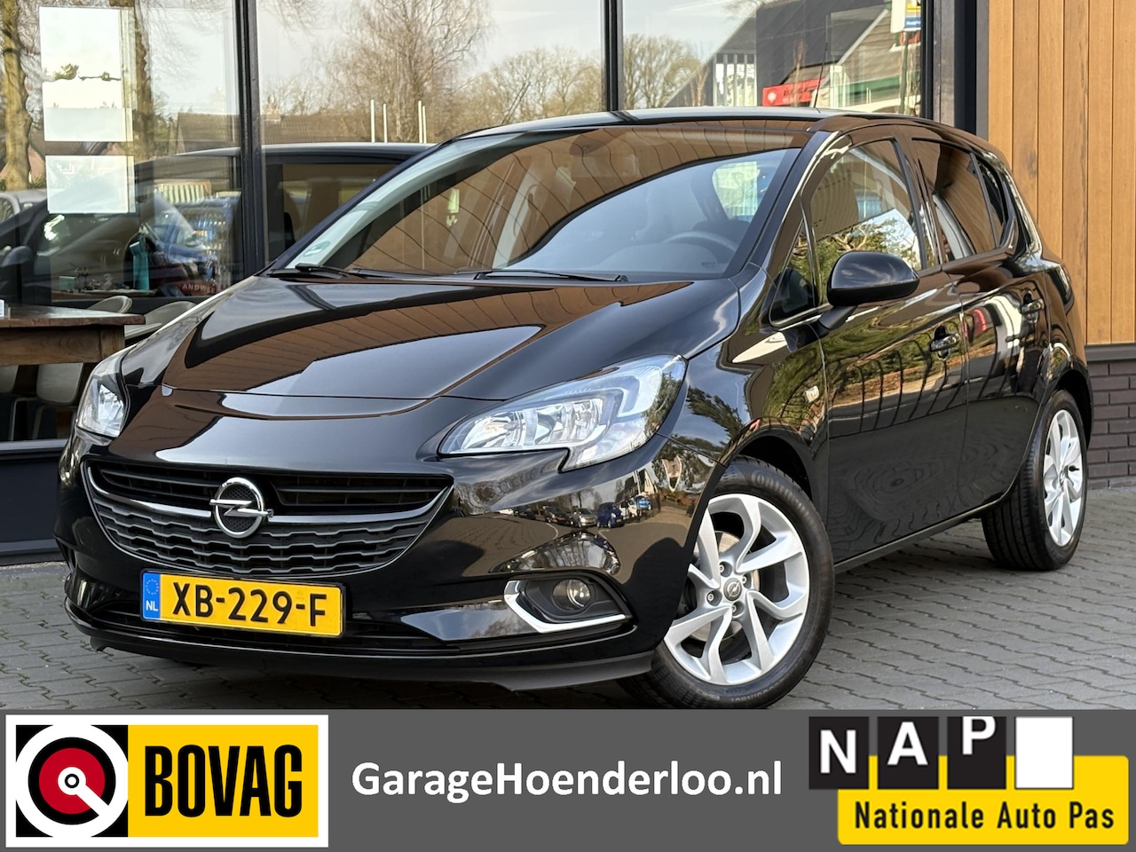 Opel Corsa - 1.4 Carplay, Cruise, Stoel/stuur verw. Trekhaak. Garantie - AutoWereld.nl