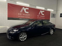 Lexus IS - 300h First Edition - NAVI/LEER/CAMERA/LANEASSIST