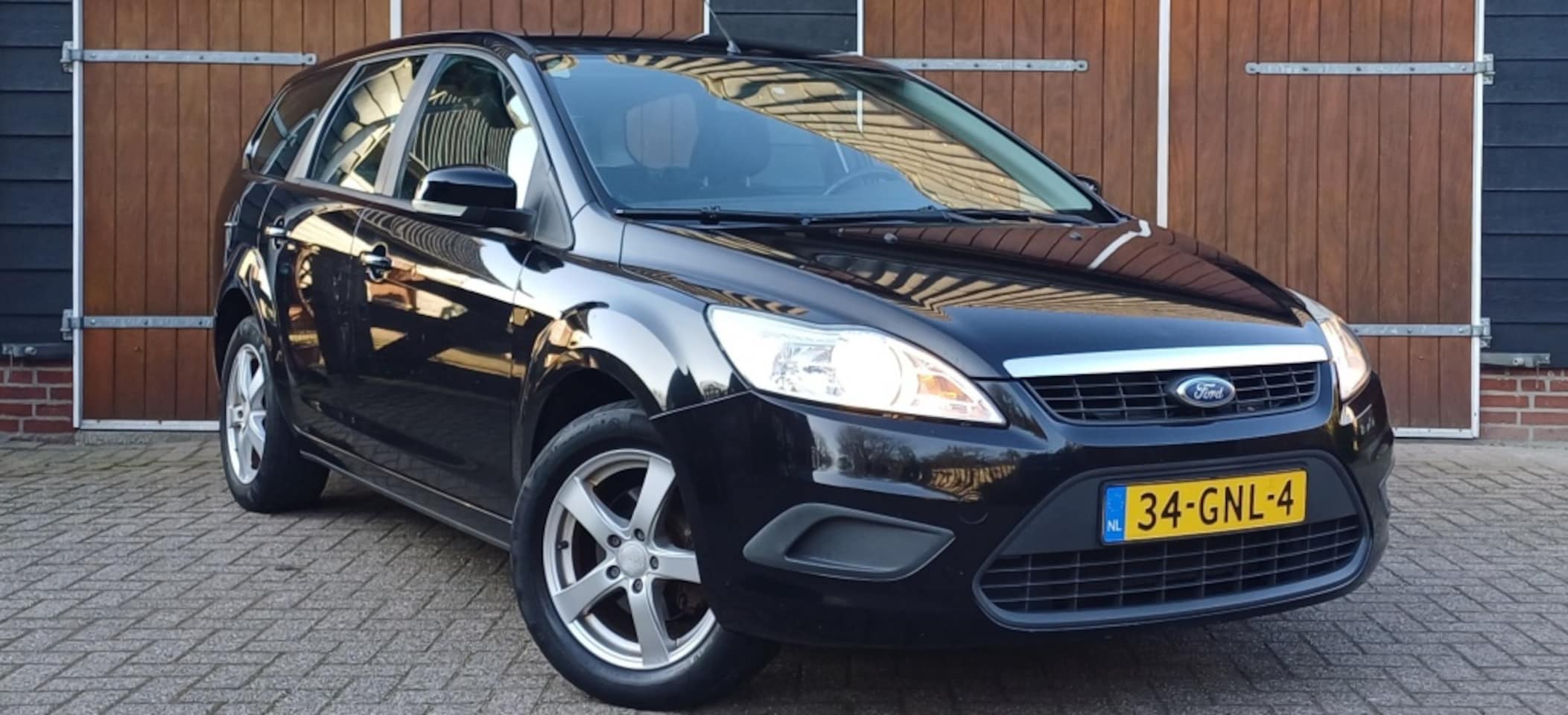 Ford Focus Wagon - 1.6 Trend 1.6 Trend, Bluetooth, Cruise controle, Airco en NAP - AutoWereld.nl