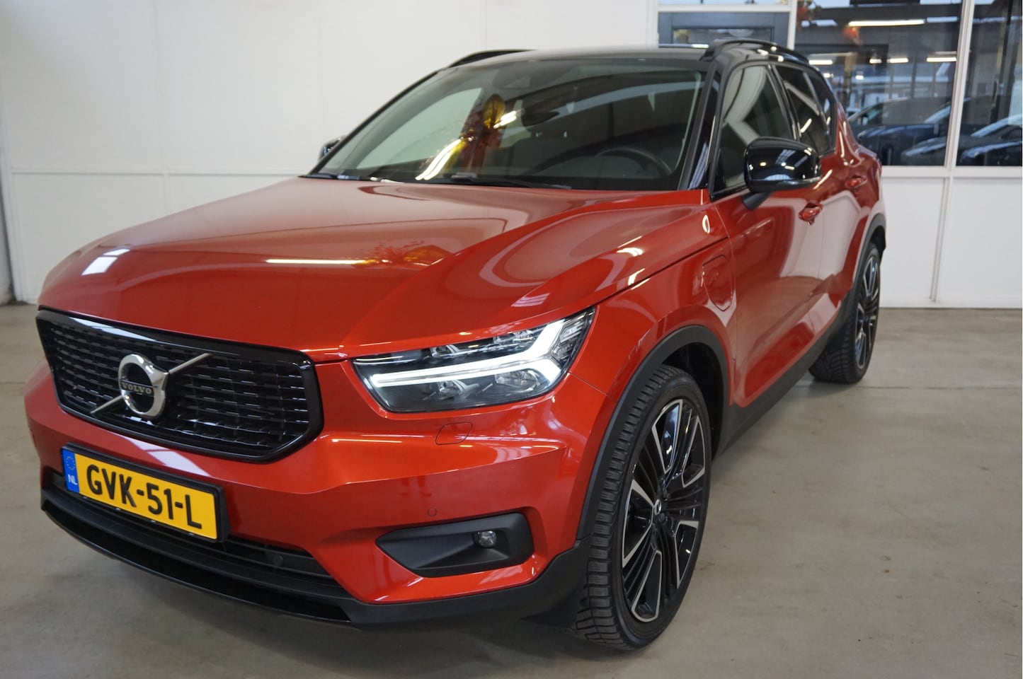 Volvo XC40 - 1.5 T4 Recharge R-Design 21"L.M.Velgen Camera Stuur-verw. - AutoWereld.nl