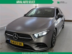 Mercedes-Benz A-klasse - 200 163pk Automaat 4 Deurs Business Solution AMG Nightpakket | Apple CarPlay | Navi | Came