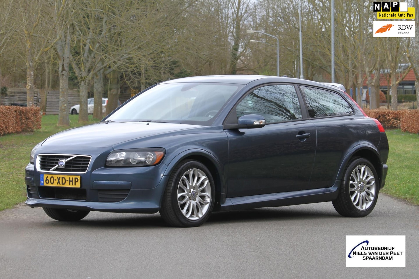 Volvo C30 - 1.6 Kinetic SPORT / YOUNGTIMER / Origineel NL auto / Airco met climate control / Sportvelg - AutoWereld.nl