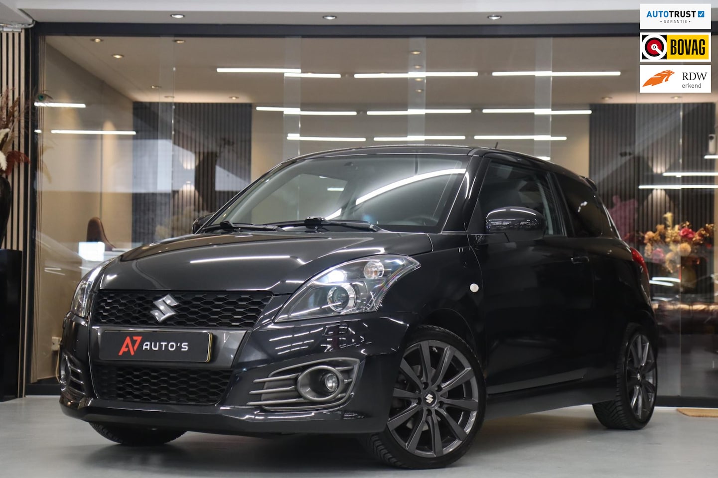 Suzuki Swift - 1.6 Sport KEYLES/STOELV/DEALEROND/VOL - AutoWereld.nl