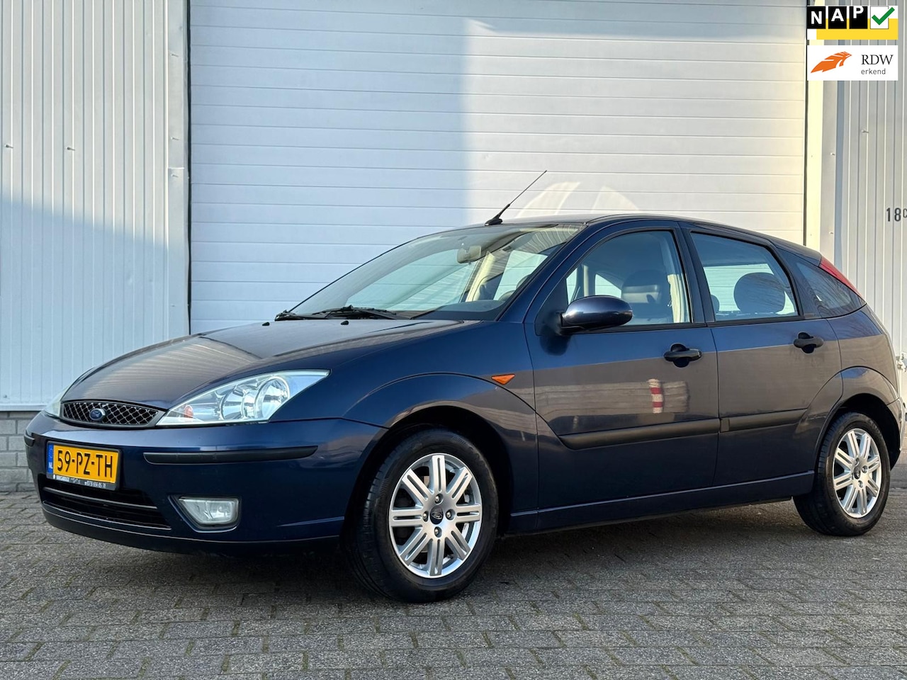 Ford Focus - 1.6-16V Futura Leder Airco Climate control NAP APK - AutoWereld.nl