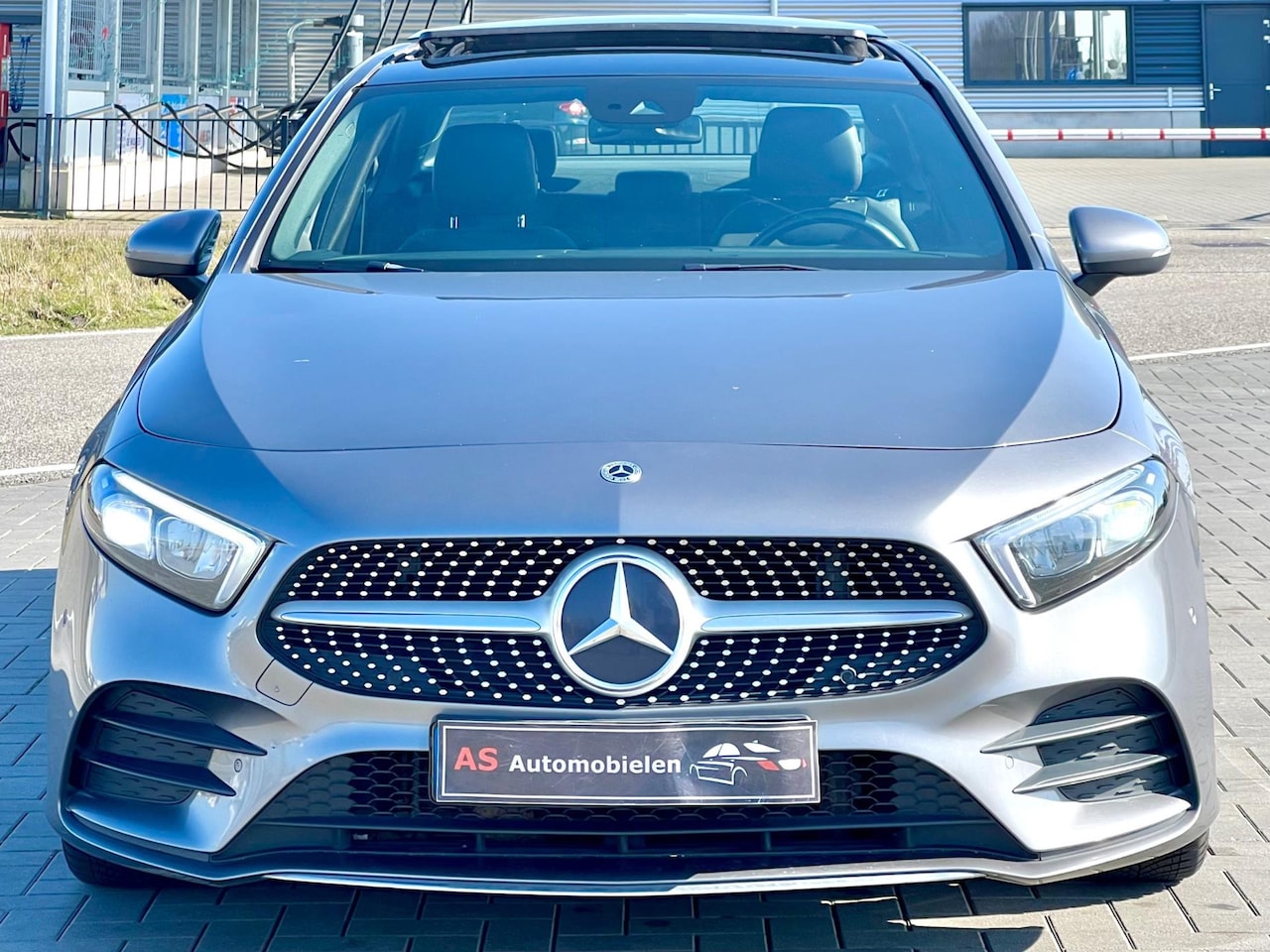 Mercedes-Benz A-klasse - 180 d AMG PAKKET/ PANORAMADAK/LED - AutoWereld.nl