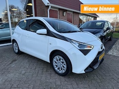 Toyota Aygo - 1.0 VVT-I X-PLAY 5-DRS LUXE UITVOERING