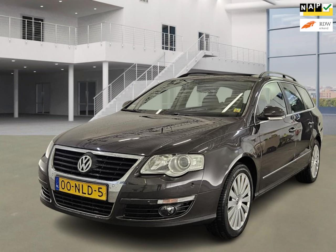 Volkswagen Passat Variant - 1.4 TSI Comfortline BlueMotion/AUT/NAVI/SCHUIFDAK/MEMORY STOELEN - AutoWereld.nl