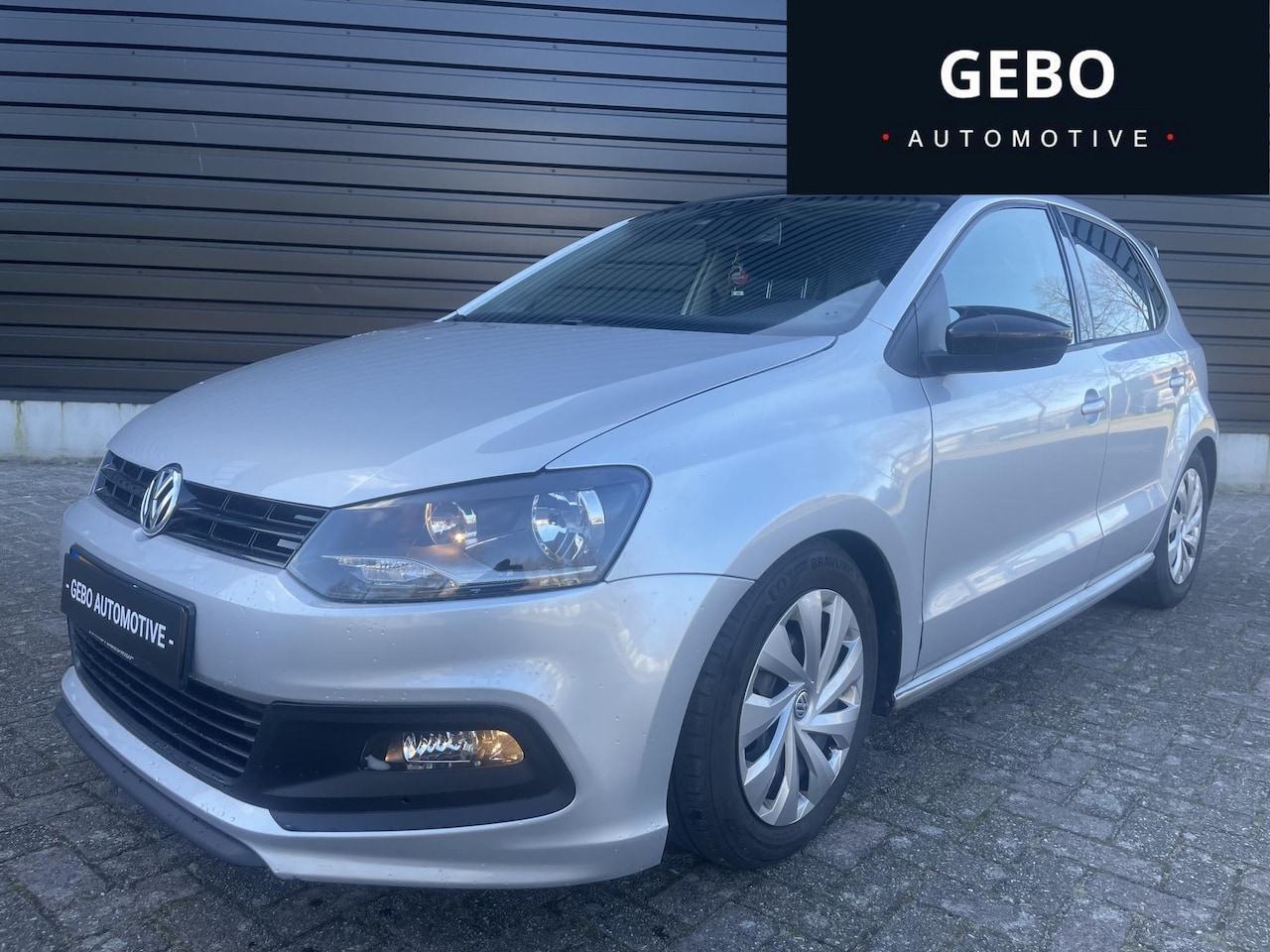 Volkswagen Polo - 1.6 TDI Highline DSG AUTOMAAT panorama dak NAVI R-line pakket - AutoWereld.nl