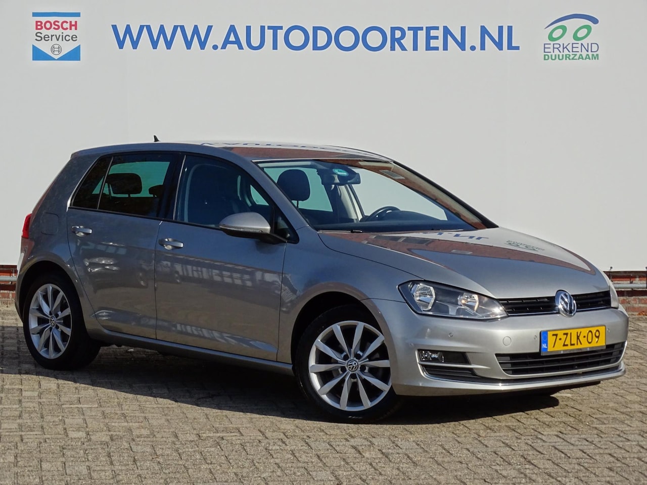 Volkswagen Golf - 1.2 TSI Highline|CAM|NAVI|BT|ALL-SEASON - AutoWereld.nl