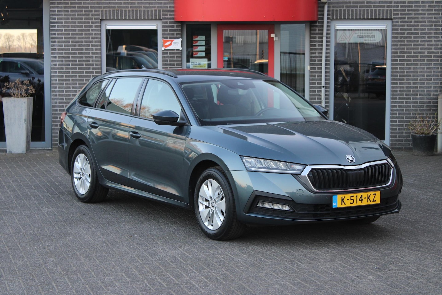 Skoda Octavia Combi - 1.0 e-TSI Business Edition Led/Navi/Automaat - AutoWereld.nl