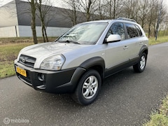 Hyundai Tucson - 2.0i Style*NEW APK*AIRCO*NAP*DEALER ONDERHOUD