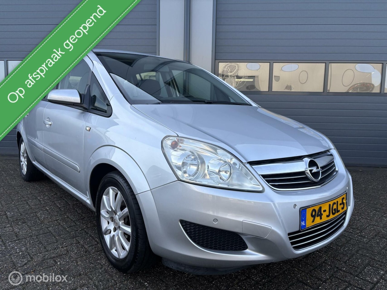 Opel Zafira - 2.2 Executive Automaat Uitvoering - AutoWereld.nl