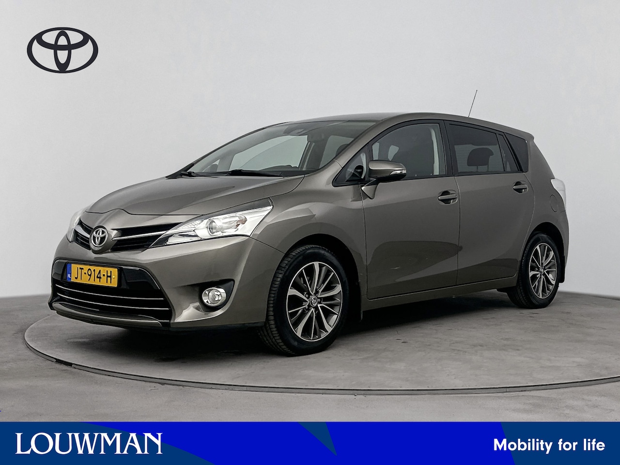 Toyota Verso - 1.8 VVT-i Dynamic | Trekhaak | Cruise Control | Camera | Navigatie | kwast puremerend - AutoWereld.nl