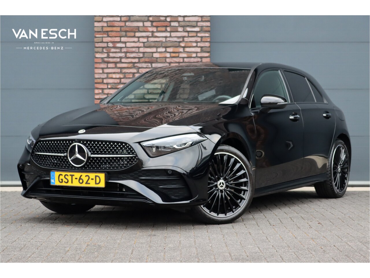 Mercedes-Benz A-klasse - 250 e AMG Line Aut8 | Distronic | Burmester | Keyless Go | Verwarmd Stuurwiel | Camera | M - AutoWereld.nl