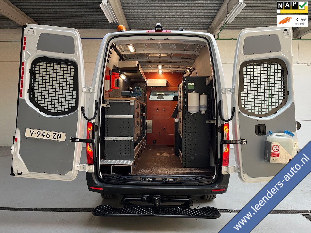 Mercedes-Benz Sprinter - SERVICEWAGEN 314 AUTOMAAT 2.2 CDI 140PK L2H2 EURO6 ECC M-BUX INRICHTING OMVORMER TREKHAAK - AutoWereld.nl