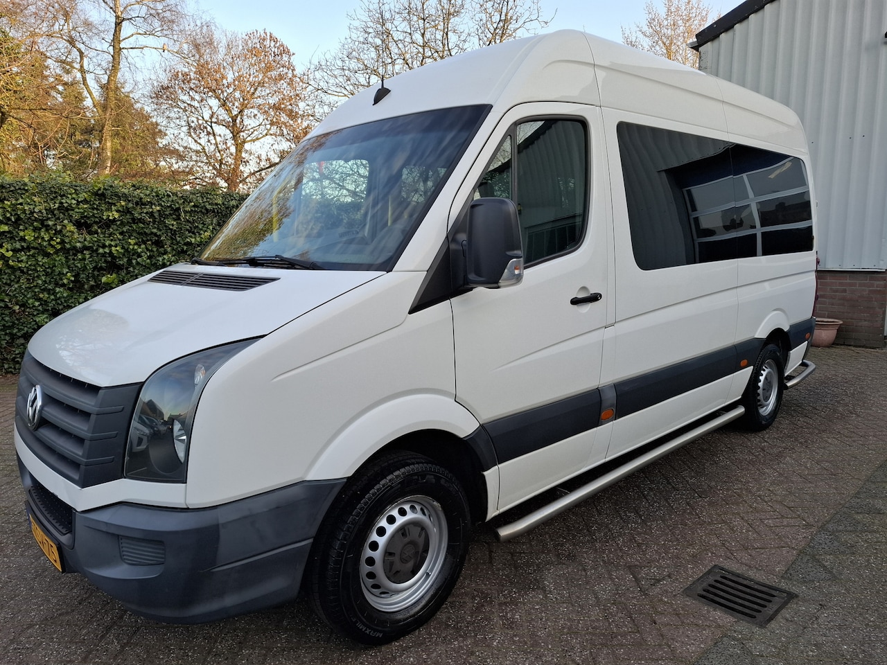 Volkswagen Crafter - 35 2.0 TDI L2H2 BM 14950.- INCL BTW 9-PERSOONS ROLSTOEL LIFT 110PK - AutoWereld.nl