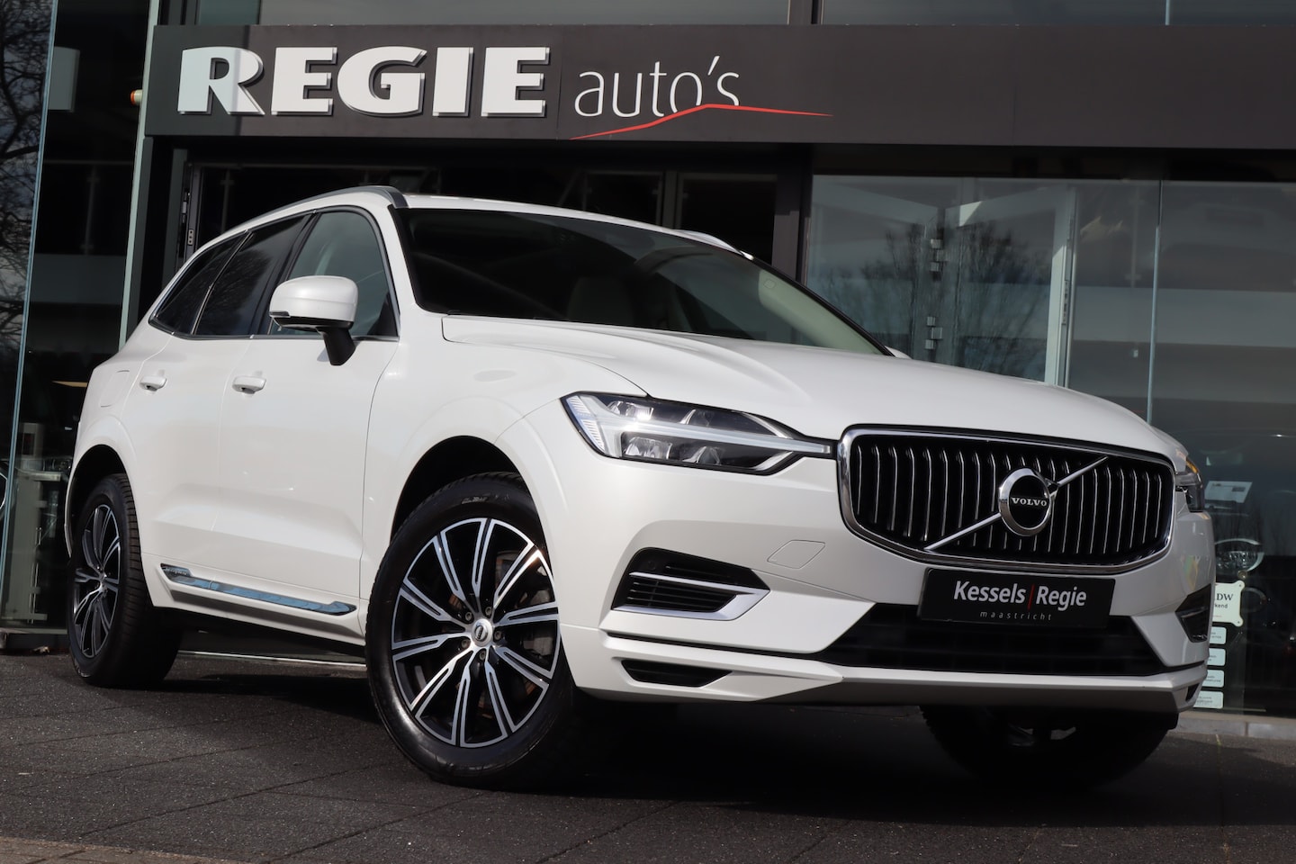 Volvo XC60 - 2.0 T8 Recharge AWD Inscription Panoramadak Camera Leer Elec trekh - AutoWereld.nl