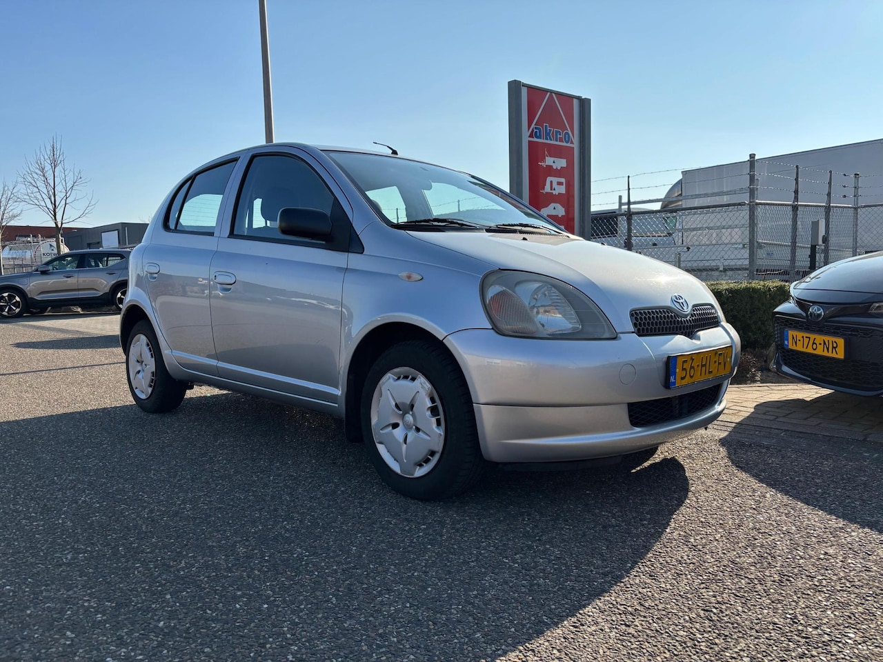 Toyota Yaris - 1.3-16V VVT-i Luna | Net nieuwe APK | Centrale deurvergrendeling | CD speler | Radio - AutoWereld.nl