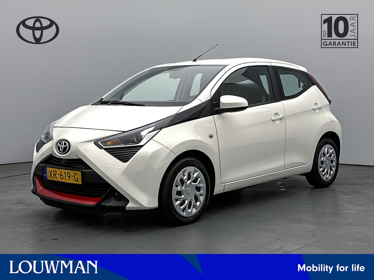 Toyota Aygo - 1.0 VVT-i x-play | Camera | Bluetooth | Airco | - AutoWereld.nl