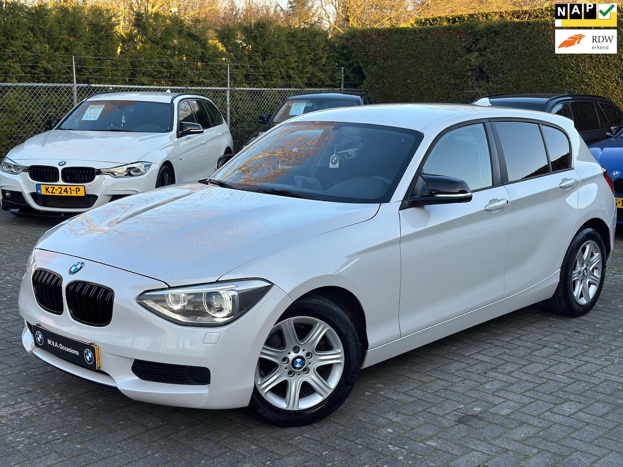 BMW 1-serie - 116i Business Parelmoer wit|Nwe Ketting + Klepseals|Xenon|Airco|Stoelverw.|Nette staat.. - AutoWereld.nl