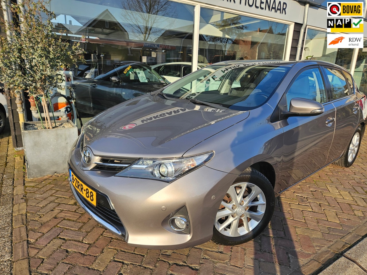 Toyota Auris - 1.6 Aspiration 1.6 Aspiration,luxe uitvoering,netjes onderhouden auto - AutoWereld.nl