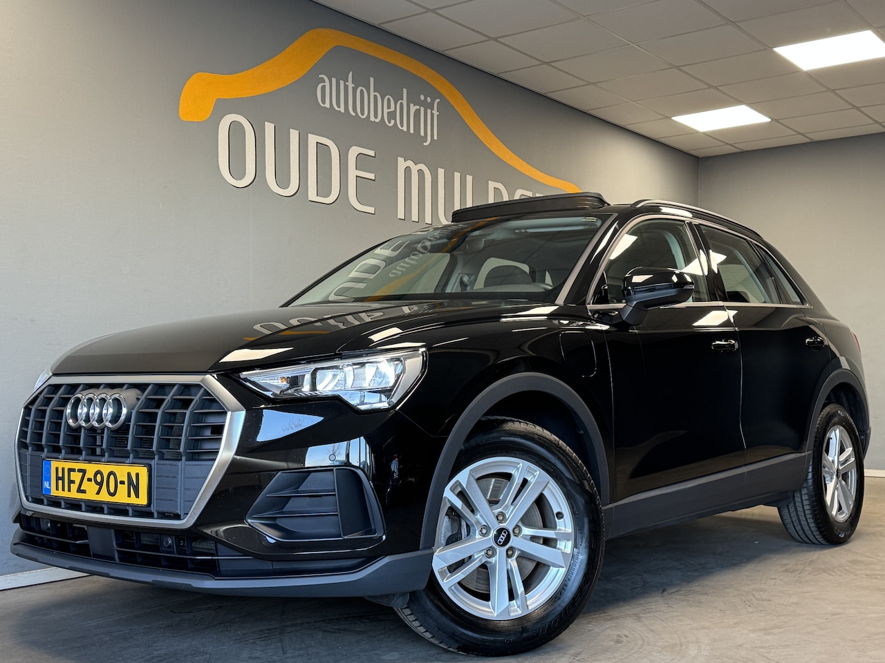 Audi Q3 - 45 TFSI e Panoramadak/Parkeersensoren/Elek.Achterklep - AutoWereld.nl