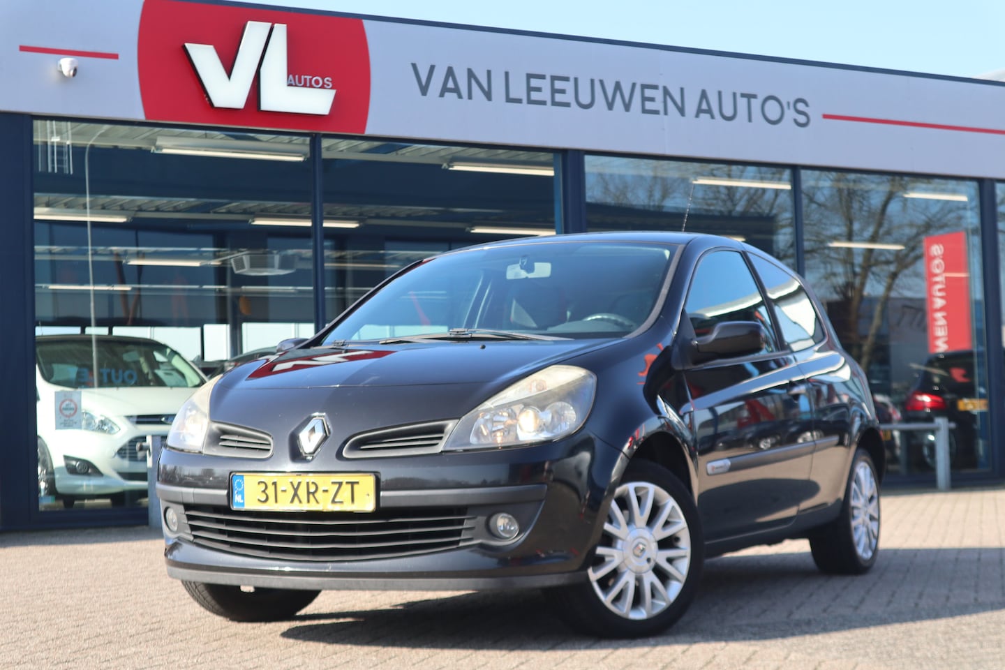 Renault Clio - 1.4-16V Rip Curl | Nieuw Binnen! | Airco | Cruise | Distr. VV. - AutoWereld.nl