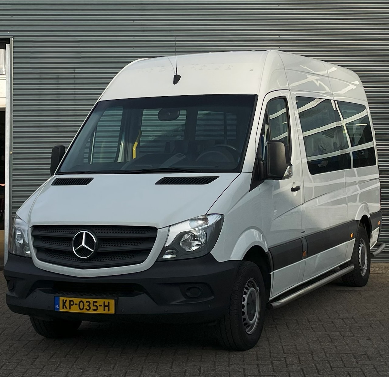 Mercedes-Benz Sprinter - 2.1 CDI 143PK AUT/ 9 persoons + Elektrische rolstoellift!! - AutoWereld.nl