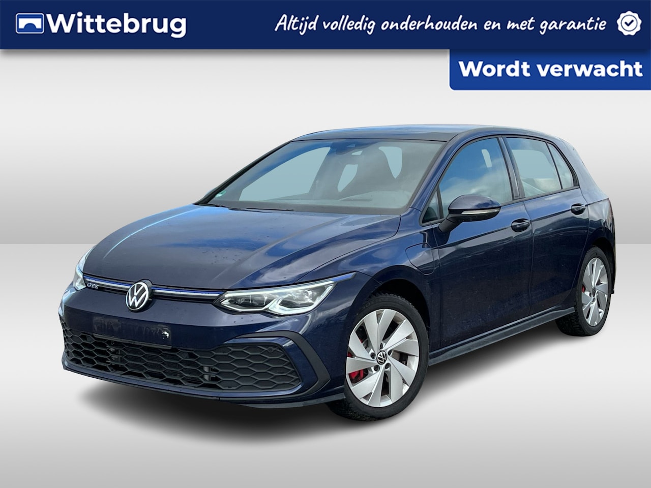 Volkswagen Golf - 1.4 eHybrid 245pk DSG GTE / Zwenkbare Trekhaak / Panorama dak / IQ light / 17 Inch / 245PK - AutoWereld.nl