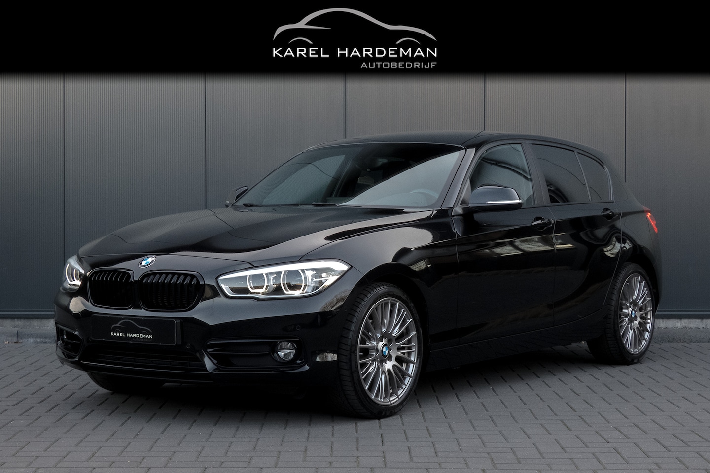 BMW 1-serie - 118i Sport Line Edition | CAMERA | HARMAN&KARDON | PDC | M-SPORT STUUR - AutoWereld.nl