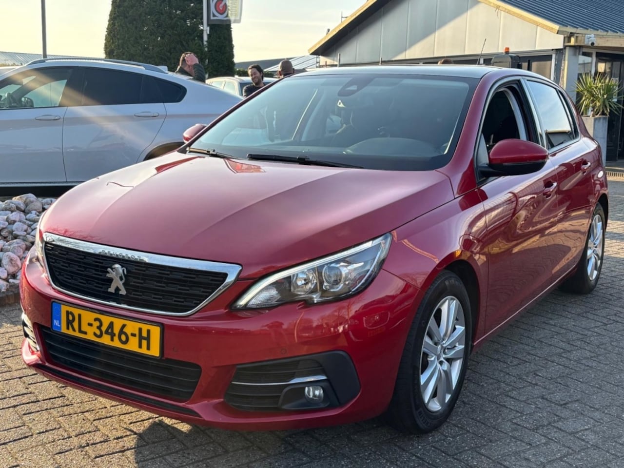 Peugeot 308 - 1.2 Benzine 5-Deurs Panorama Led 2018 - AutoWereld.nl