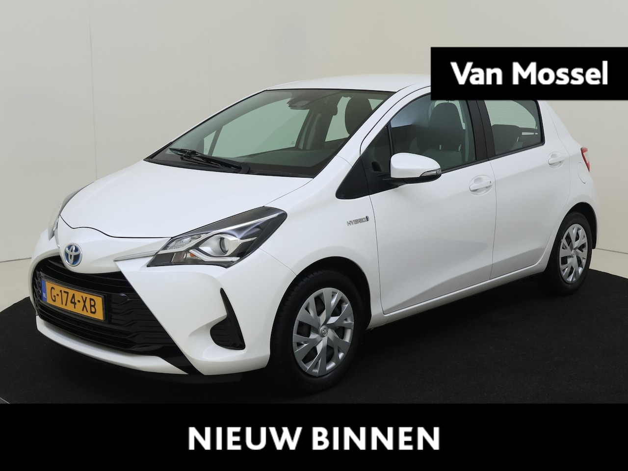 Toyota Yaris - 1.5 Hybrid Active Navigatie | Climate Control | Bluetooth | Achteruitrijcamera - AutoWereld.nl