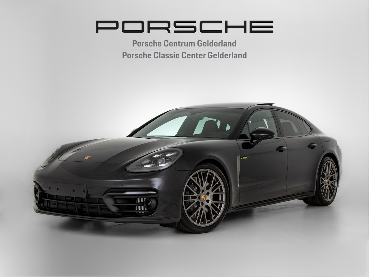 Porsche Panamera - 4 E-Hybrid Platinum Edition - AutoWereld.nl