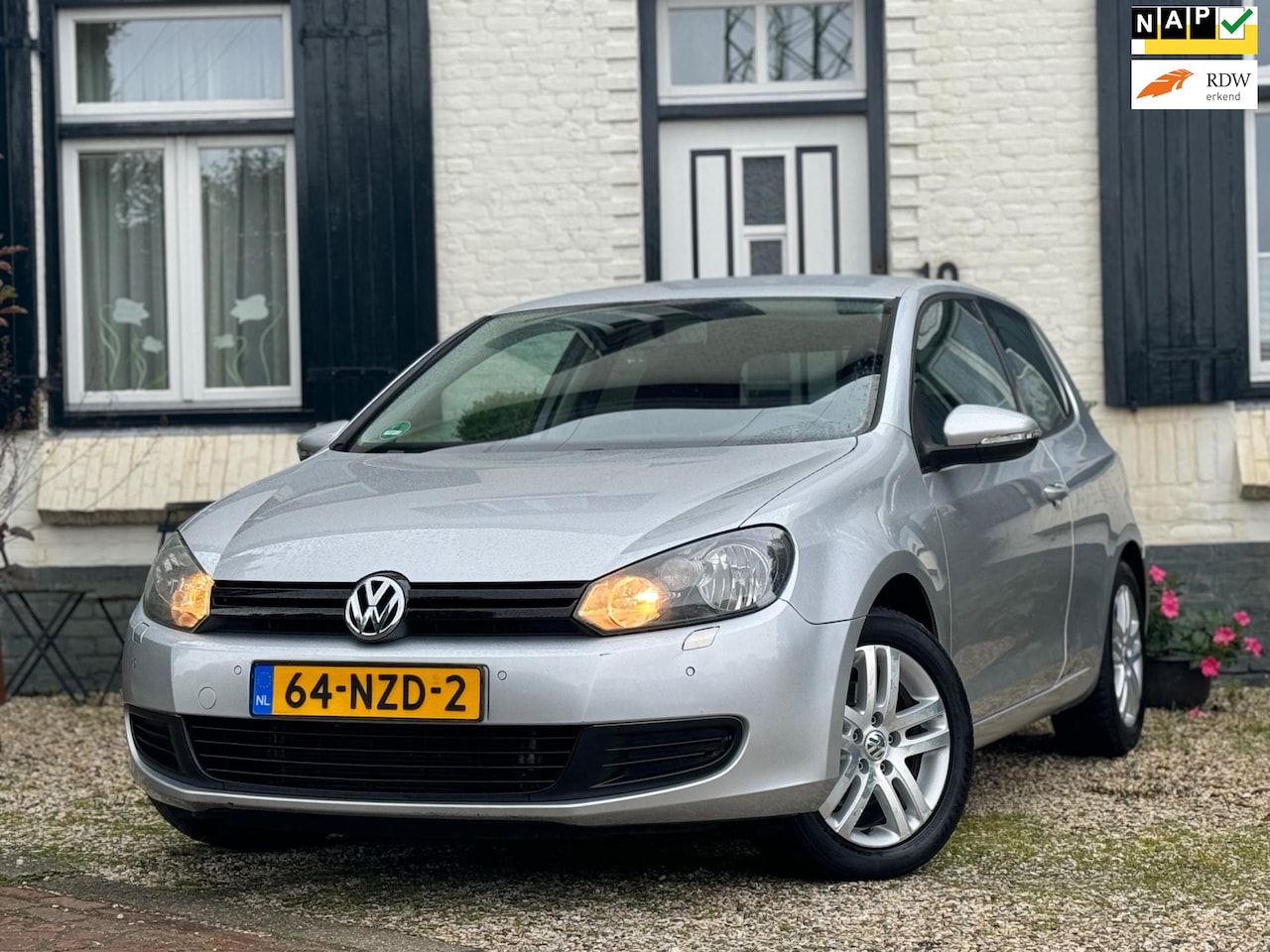 Volkswagen Golf - 1.2 TSI Trendline BlueMotion|Navi|Bluetooth|PDC|Trekhaak| - AutoWereld.nl