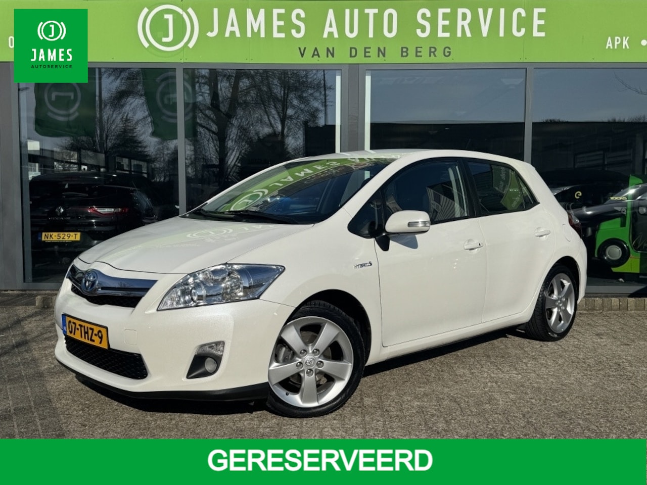 Toyota Auris - 1.8 Full Hyb.Exe.Bns - AutoWereld.nl