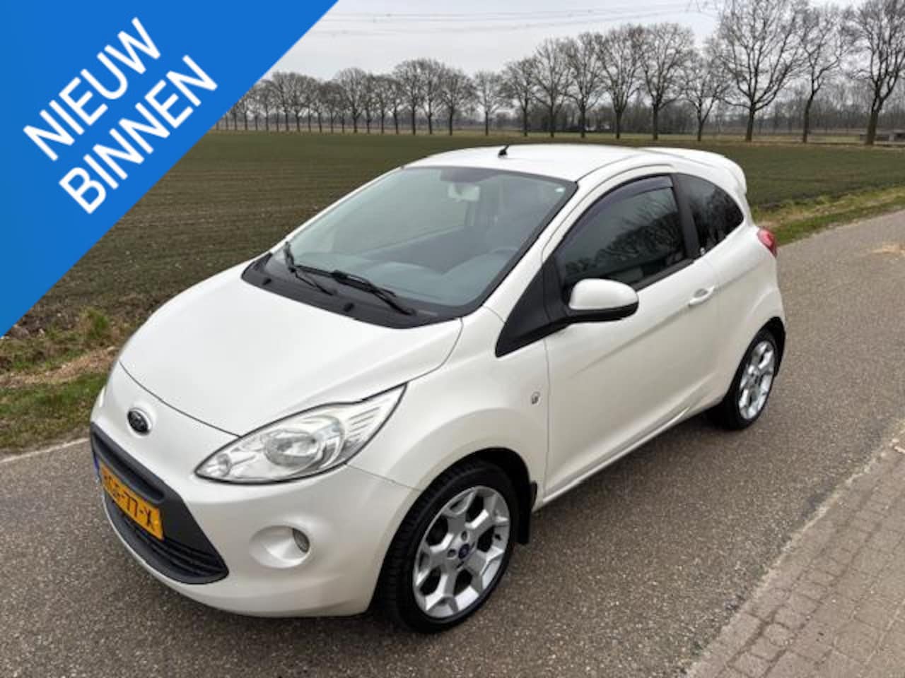 Ford Ka - 1.2 Titanium Parelmoer Wit Airco 88700 km !! - AutoWereld.nl