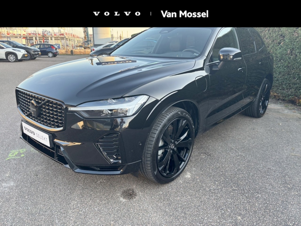 Volvo XC60 - 2.0 T8 AWD Black Edtion - AutoWereld.nl