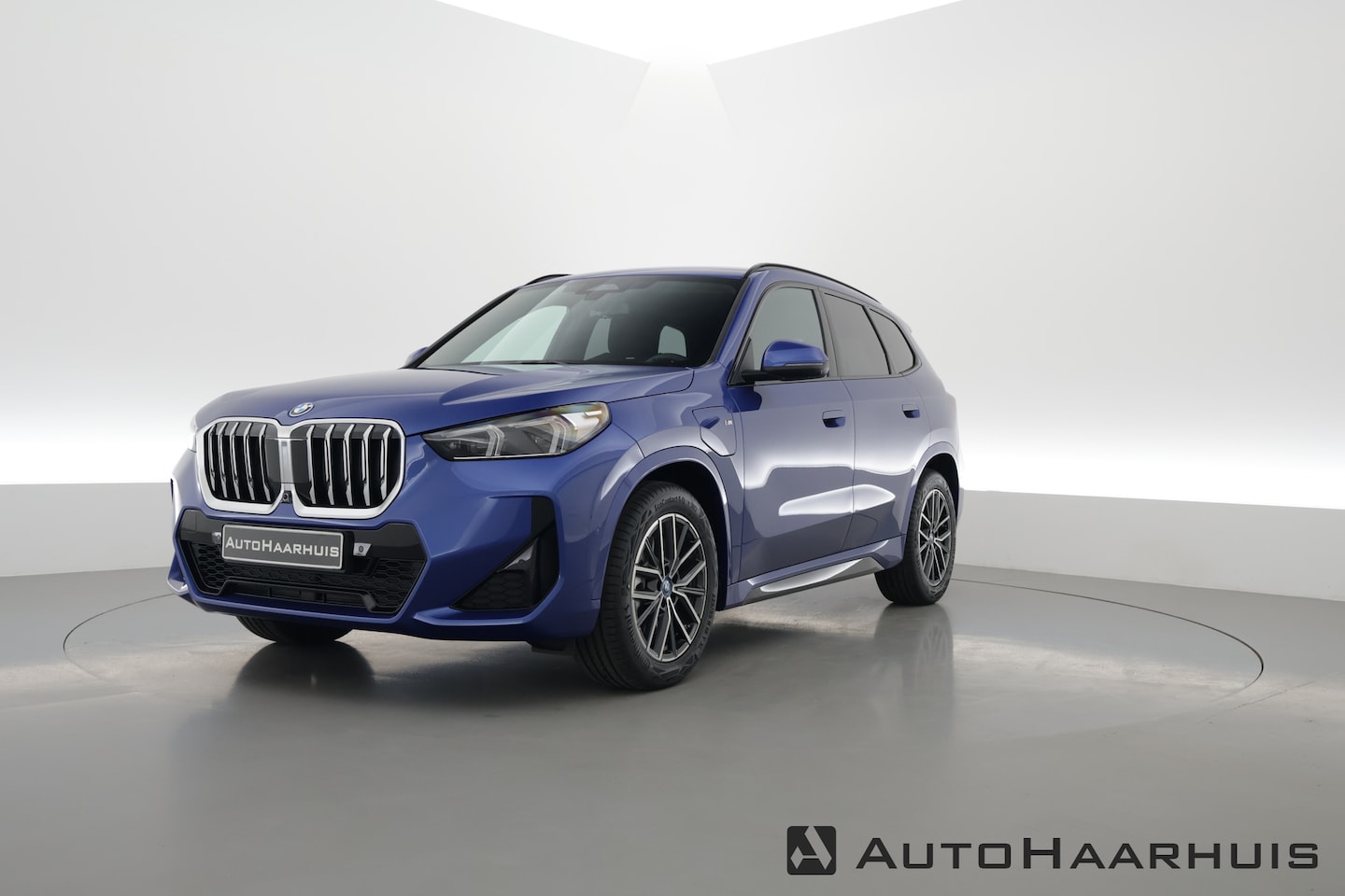 BMW X1 - xDrive30e M Sport | 360cam | Massage | HUD | Harman Kardon | Adapt. Cruise - AutoWereld.nl