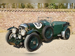 Bentley Eight - Speed "By Racing Green" SHORT CHASSIS Spectacular creation of the renowned Racing Green En