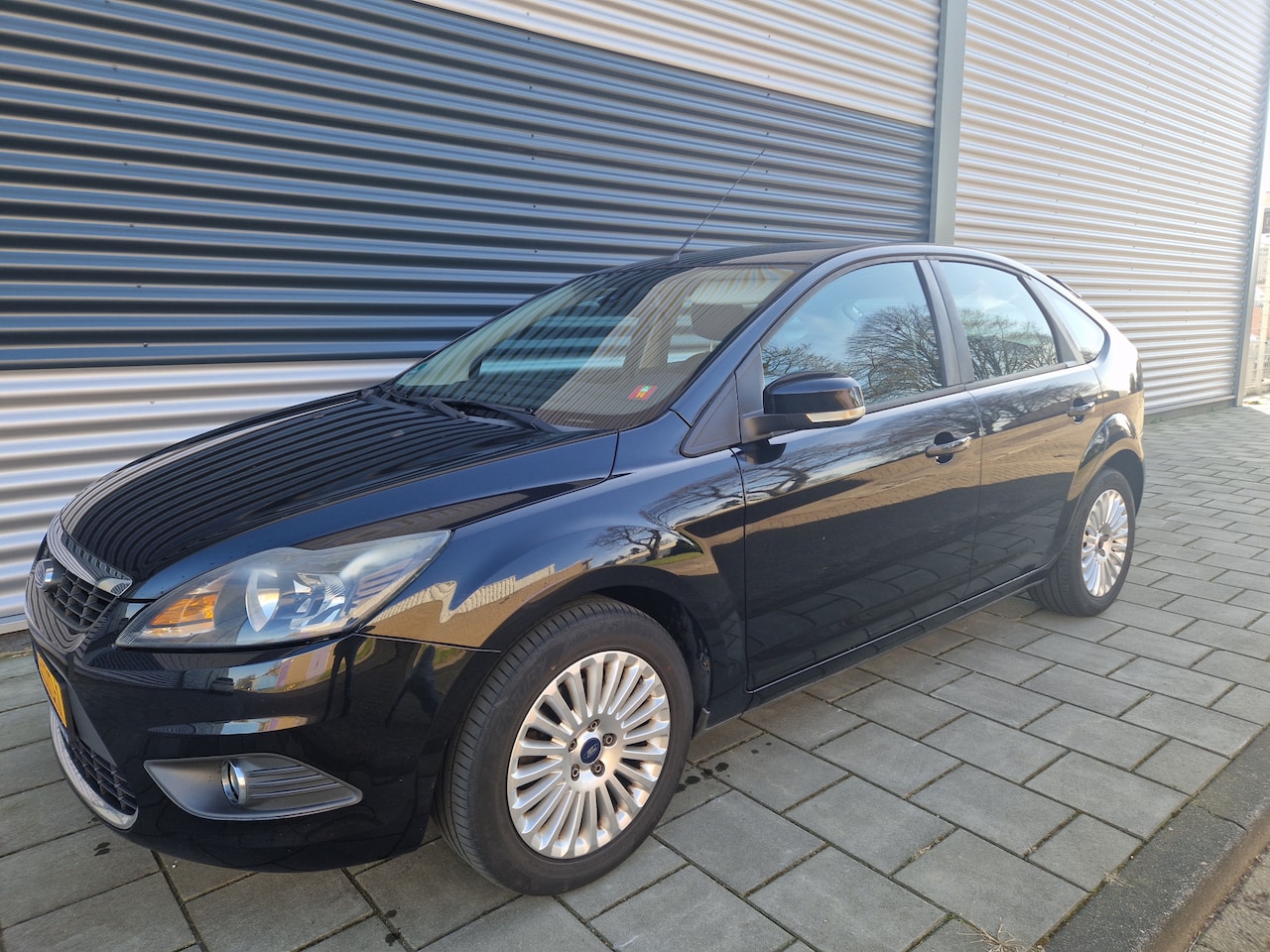 Ford Focus - 1.8 Limited climatronic Navigatie NAP Dealer onderhouden - AutoWereld.nl