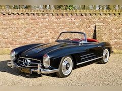 Mercedes-Benz SL-klasse Roadster - 300 A professional restoration executed in Europe, Delivered to the first owner in Algiers